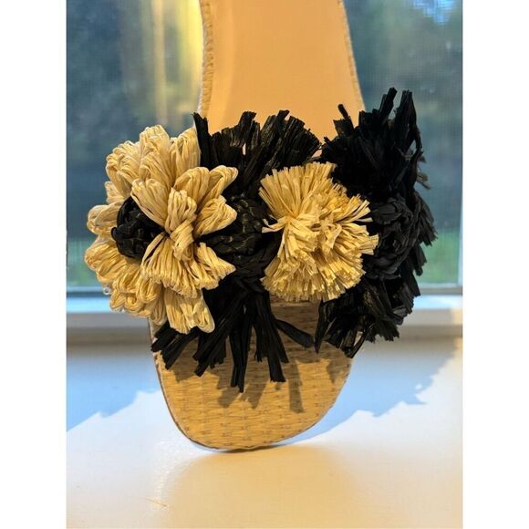 EUC TUCKERNUCK Flower Raffia Naomi Sandals, 7.5  $189 - Picture 4 of 7